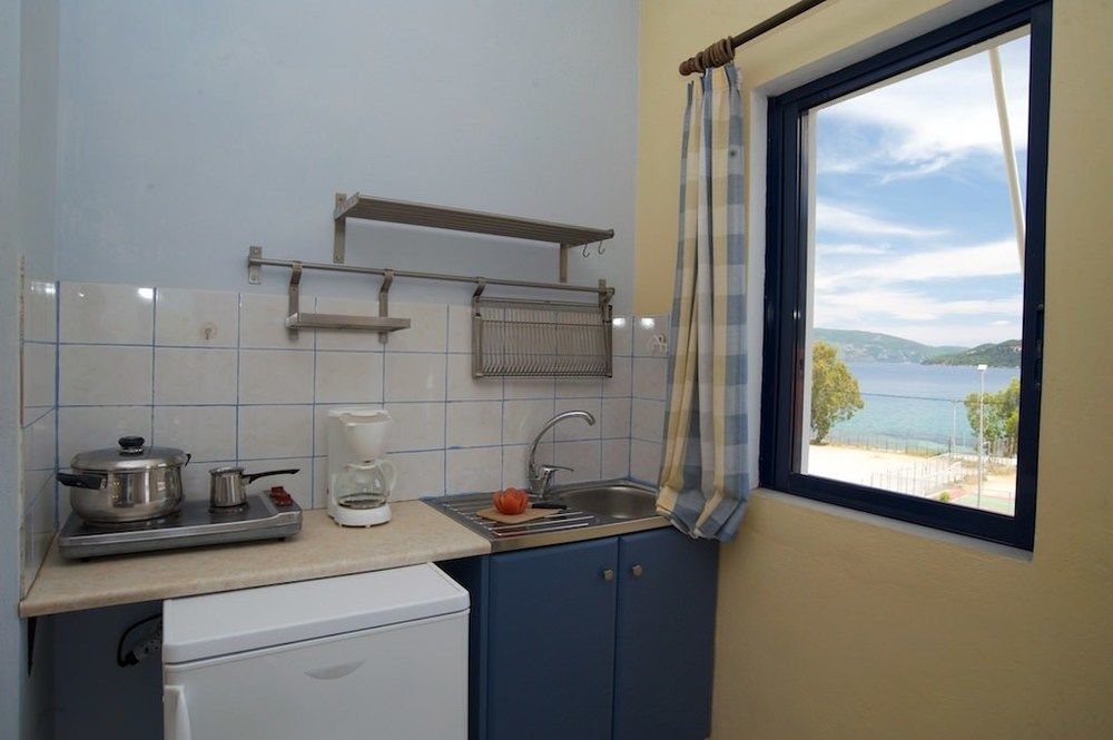 Kalypso Studios & Apartment Karavomylos